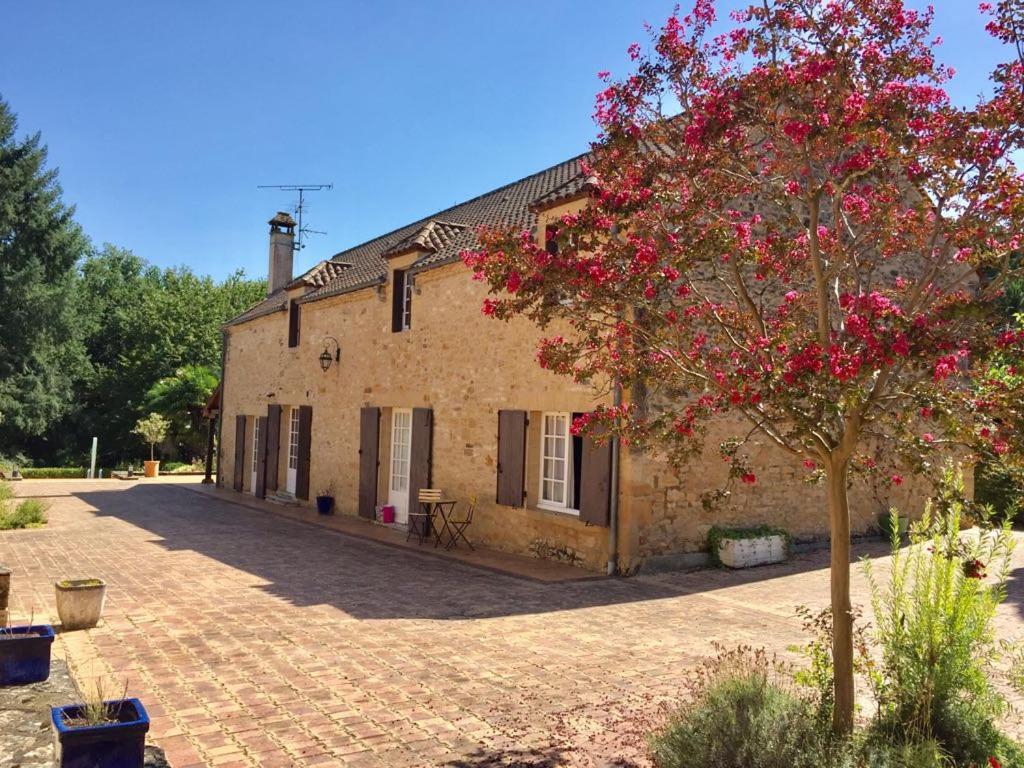Gite Le Domaine Aubazen La Chapelle-Aubareil Εξωτερικό φωτογραφία