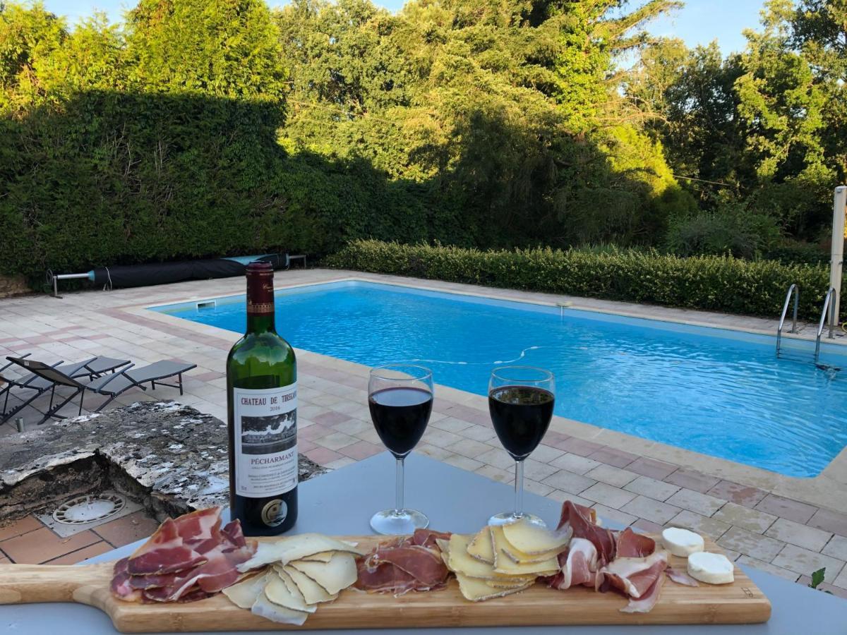 Gite Le Domaine Aubazen La Chapelle-Aubareil Εξωτερικό φωτογραφία